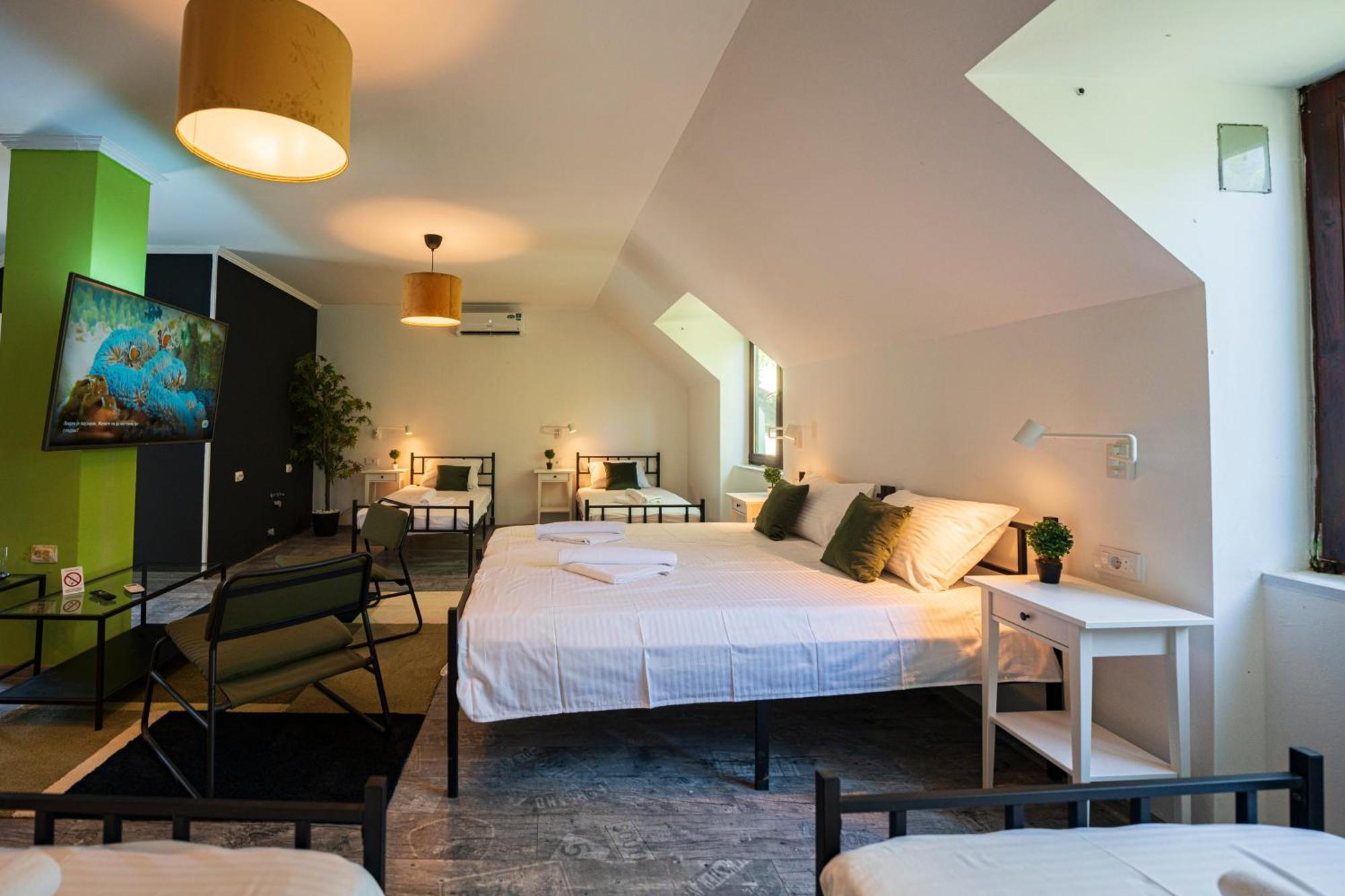 Cozy Nook B&B - Free Private Parking Νόβι Σαντ Εξωτερικό φωτογραφία