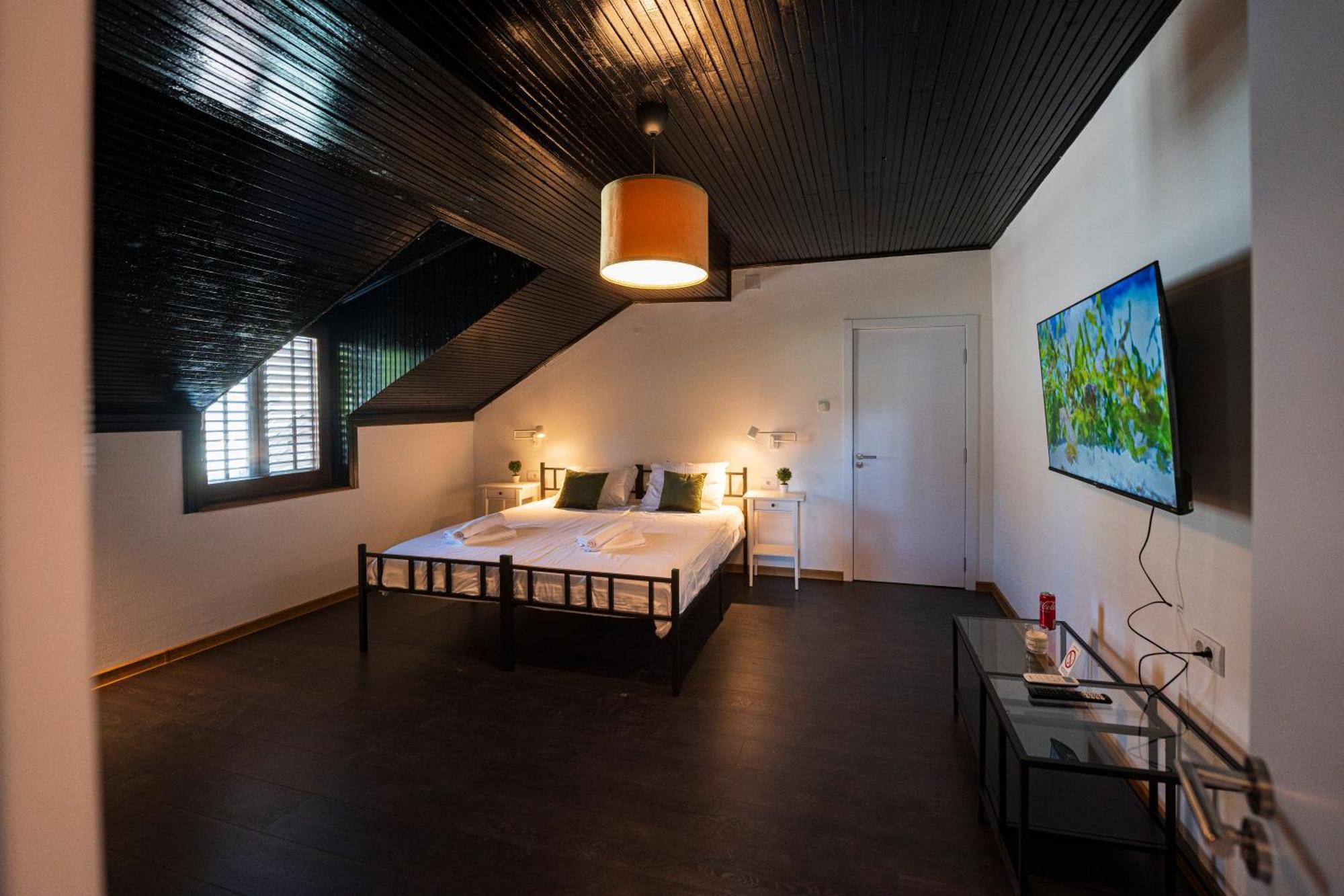 Cozy Nook B&B - Free Private Parking Νόβι Σαντ Εξωτερικό φωτογραφία
